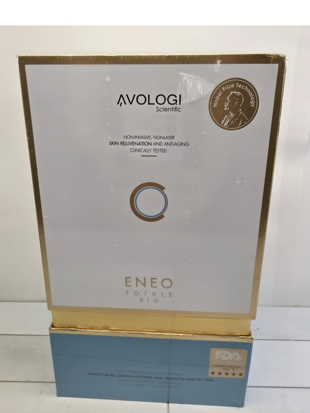 AvoLogi ENEO Totale Blu Tablet Accessory - White & Light Blue